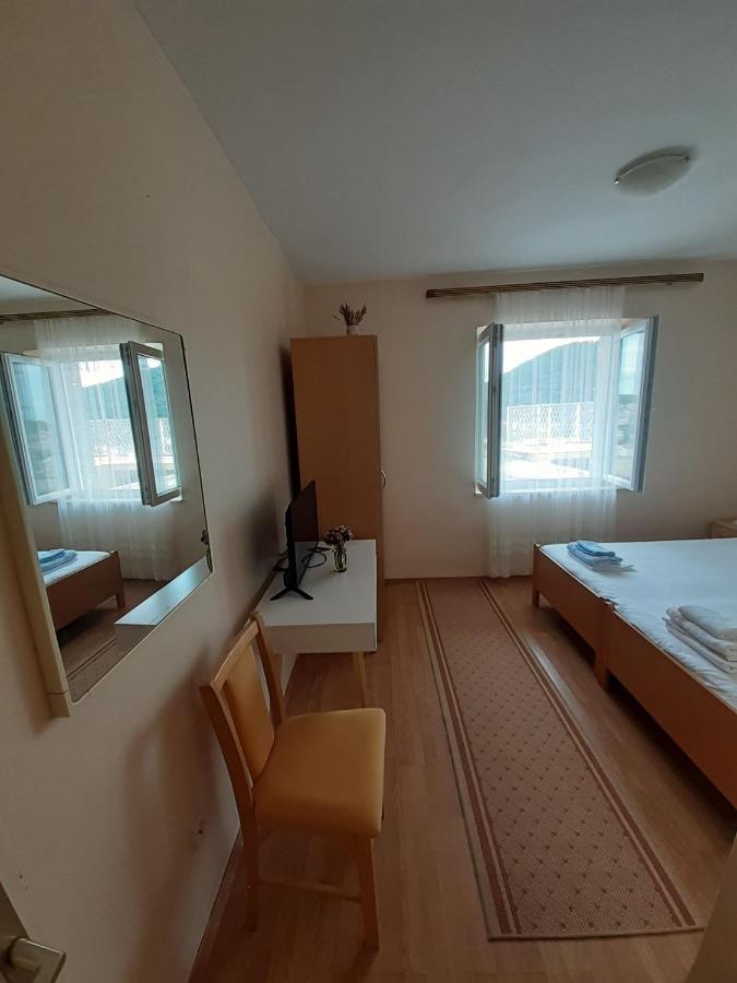 Apartment Niko *